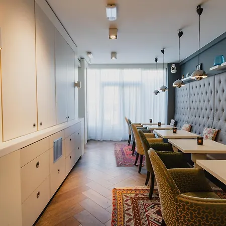 Otel Jl No76 4*