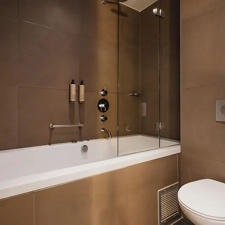 Jl No76 Hotel 4*