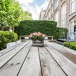 Jl No76 אמסטרדם