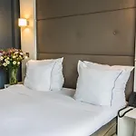 Jl No76 מלון אמסטרדם