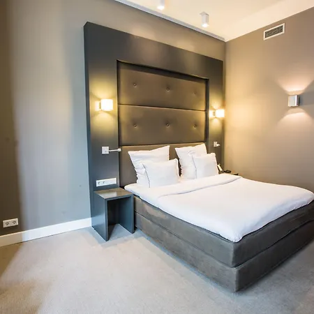 Jl No76 Hotel 4*